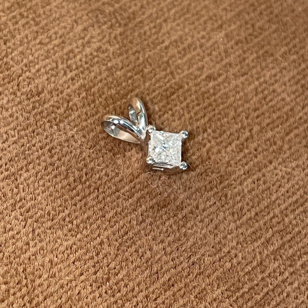 Solid 14K White Gold Natural Princess 1/4CT Diamond Solitaire Pendant (Necklace)